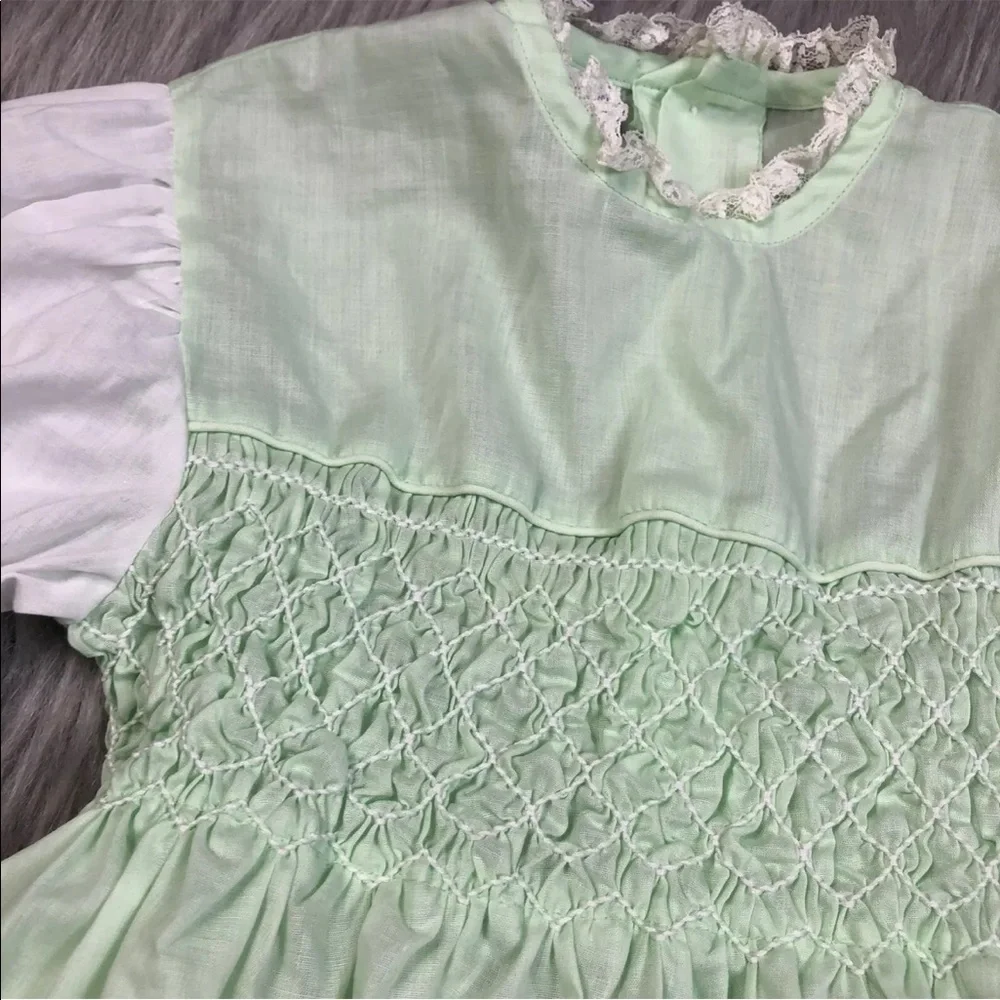 Vintage Girls Polly Flinders Mint Green Smocked Short Sleeve Dress
